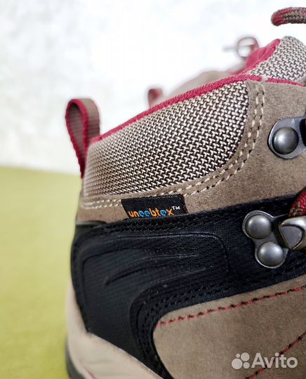 Треккинговые демисезонные ботинки. Clorts 37