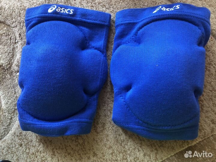 Наколенники