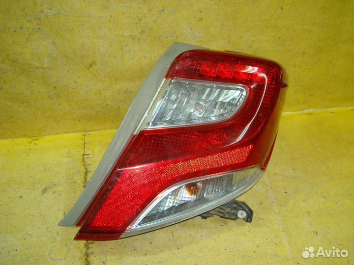 Стоп Toyota Vitz KSP130 (Правое)