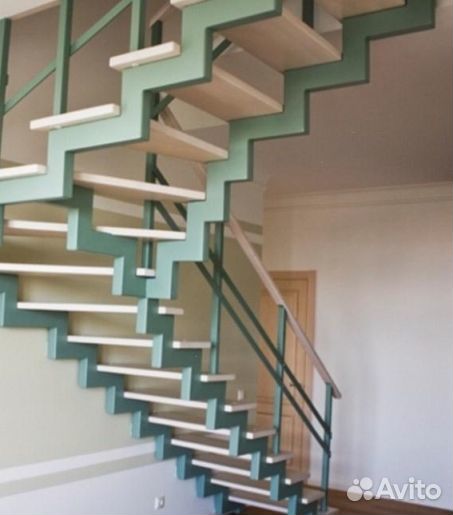 Лестница металлический каркас