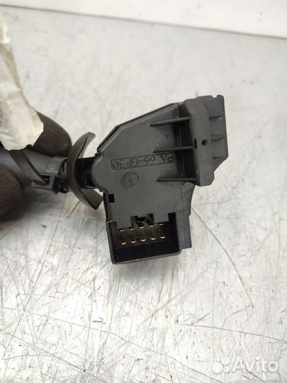 Переключатель подрулевой (дворников) Ford Fiesta
