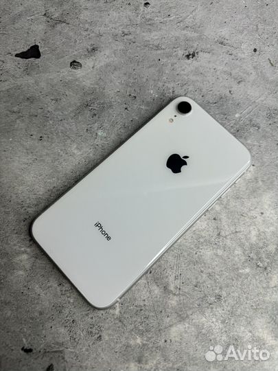 iPhone Xr, 64 ГБ