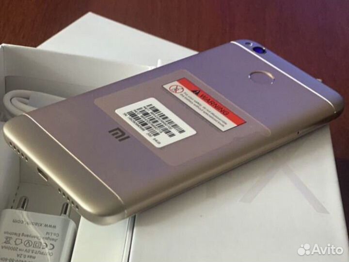Xiaomi Redmi 4X, 4/64 ГБ
