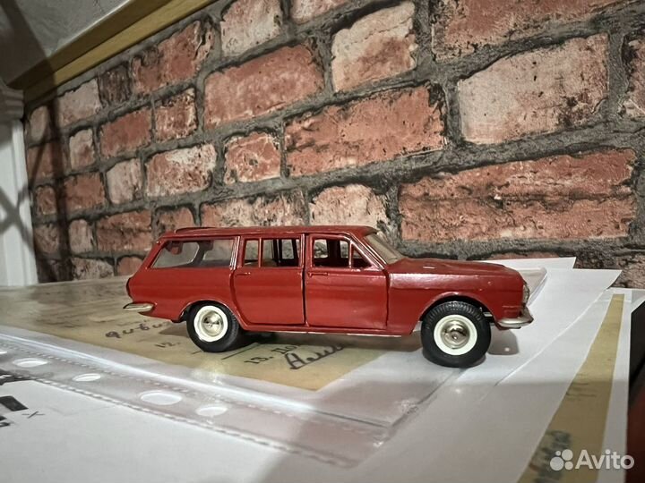 Модель СССР 1 43 волга
