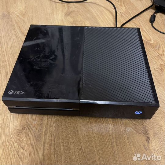 Xbox One 500 gb +500игр