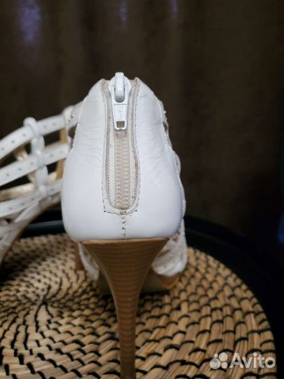 Босоножки женские,38 размер