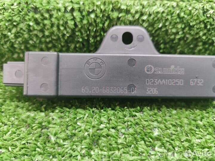 Антенна комфортного доступа BMW 7