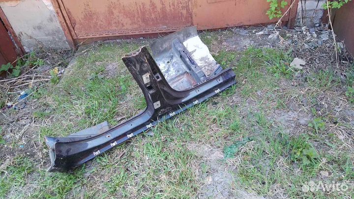 Мерседес 211 порог стойка правый