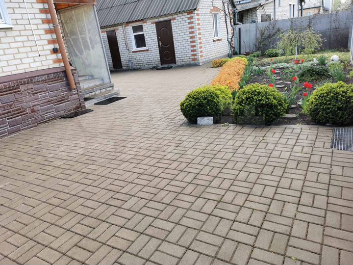 Коттедж 192 м² на участке 15 сот.