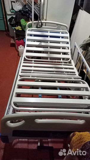 Медицинская кровать