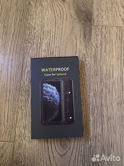 Чехол на iPhone 11