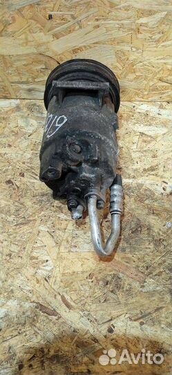 Компрессор кондиционера Renault Megane 2