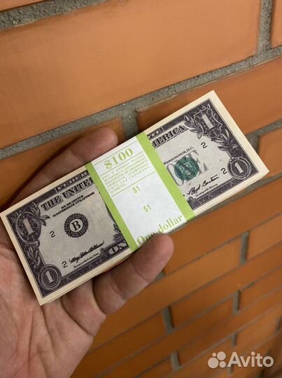 Пачка 1 доллар (салатовая лента)