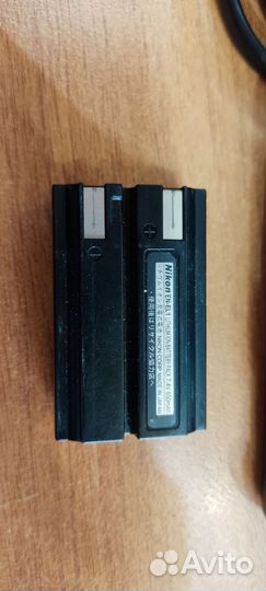 Зарядное устройство Nikon MH-52 и батарея Nikon EN