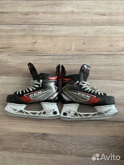 Коньки хоккейные CCM FT465