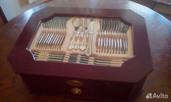 Набор столовых приборов на 12 персон новый