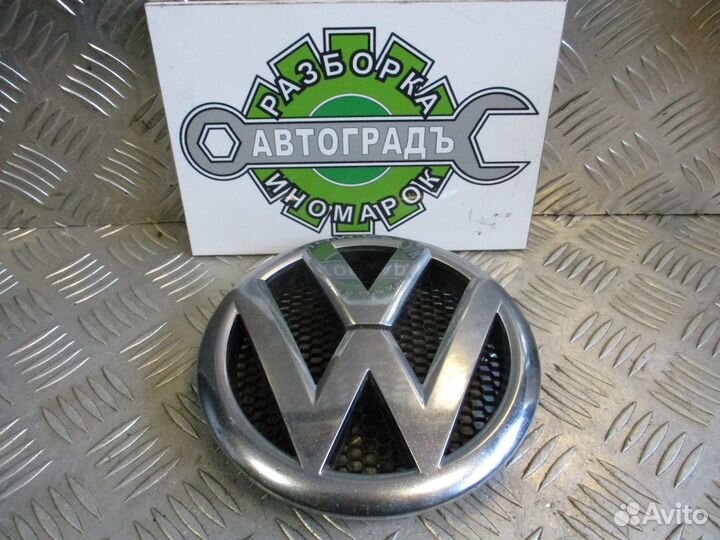 Эмблема в решётку радиатора Volkswagen Crafter 11г