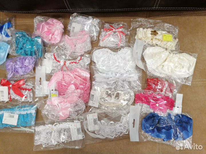 Свадебные подвязки разные