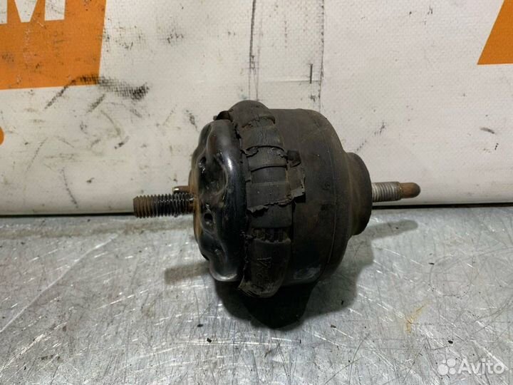 Подушка крепления двигателя Chevrolet TrailBlazer