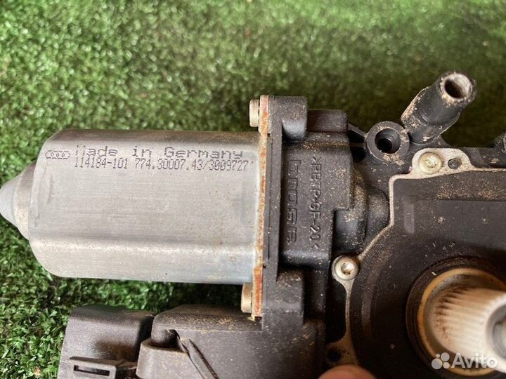 Моторчик стеклоподъемника задний левый Audi A6