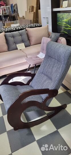 Кресло-качалка в наличии