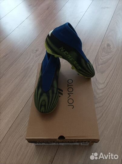 Детские футбольные бутцы adidas nemeziz 31