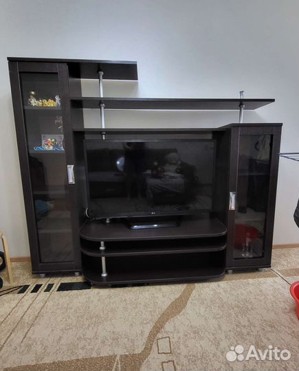 Стенка в гостиную