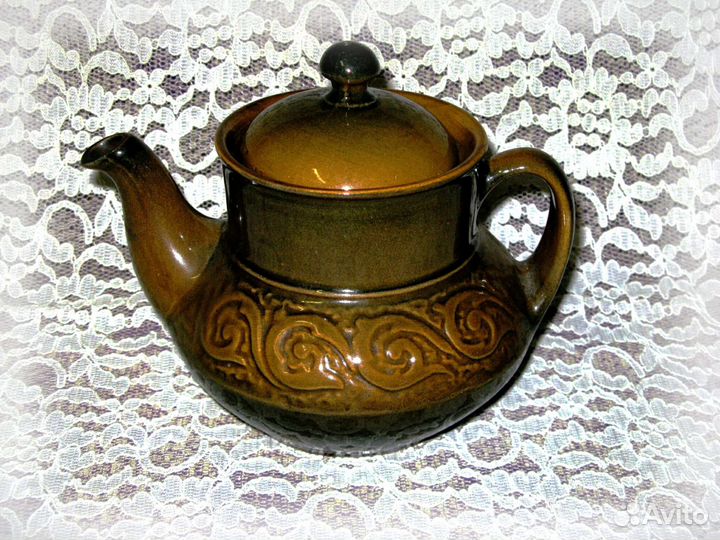 Керамическая (глиняная) посуда и сувениры