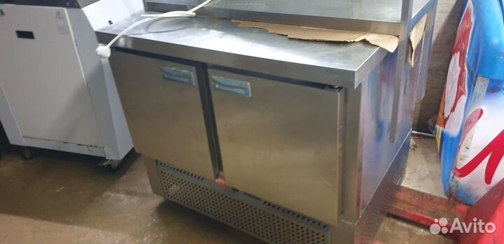 Холодильный стол hicold