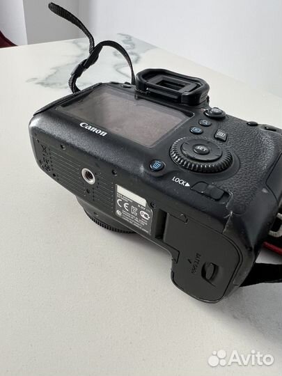 Зеркальный фотоаппарат canon 6d