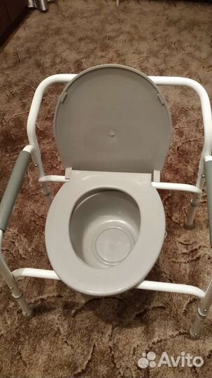 Санитарное кресло туалет
