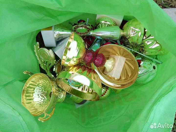 Спортивные кубки