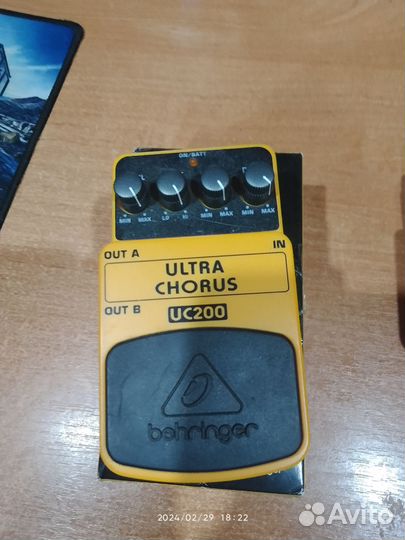 Педали эффектов Behringer. Хорус и Дисторшн