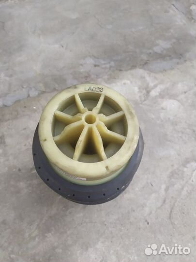 Пневмоподушки задние Mercedes w212 w218 пробег 18т