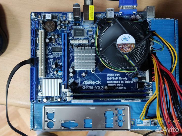 Комплект для сборки компьютера