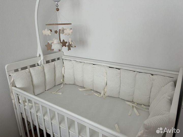 Бортики в детскую кроватку новые