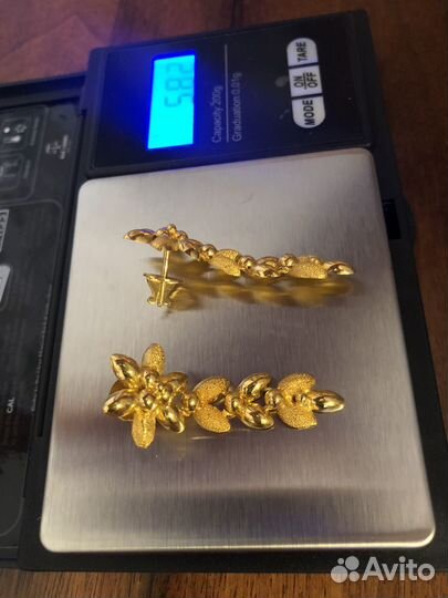 Золотые серьги 958 пробы (23 карат) Бирма