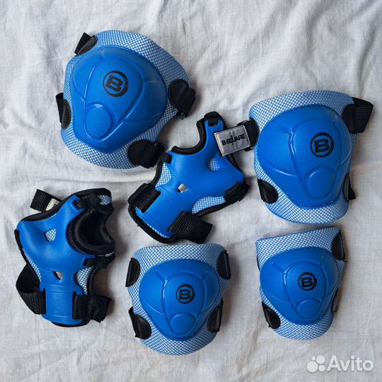 Защита для роликов детская новая