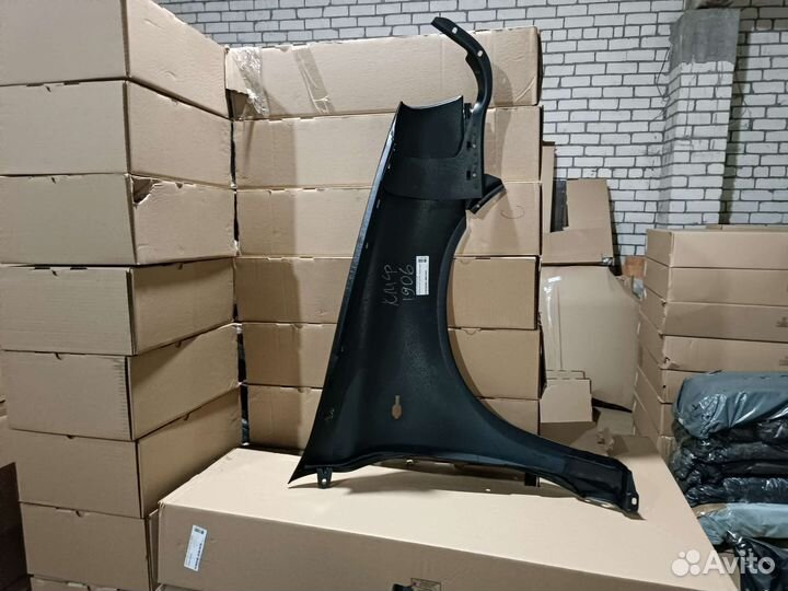 Крыло калина левое цвет черный трюфель 651