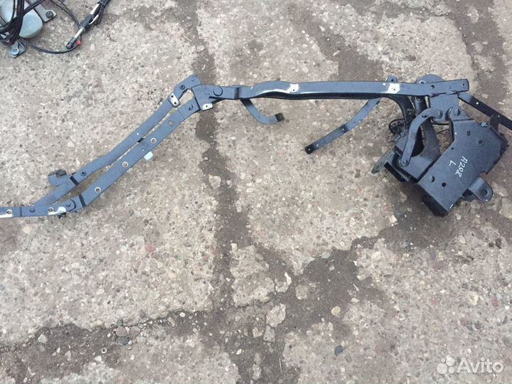 Левый каркас крыши на мерседес A208 кабриолет