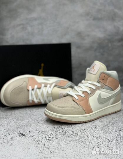 Кроссовки Nike Air Jordan 1 Высокие Женские 36-41р