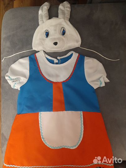 Новогодний костюм зайки для девочки 104