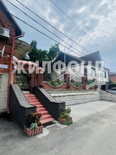 Дом 161,1 м² на участке 8 сот.