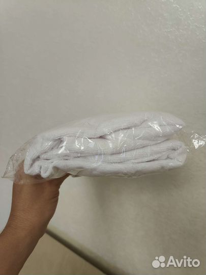 Наматрасник на резинке непромокаемый.Новый