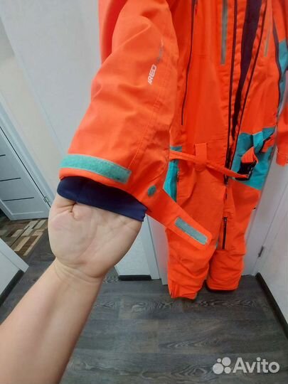 Комбинезон сноубордический