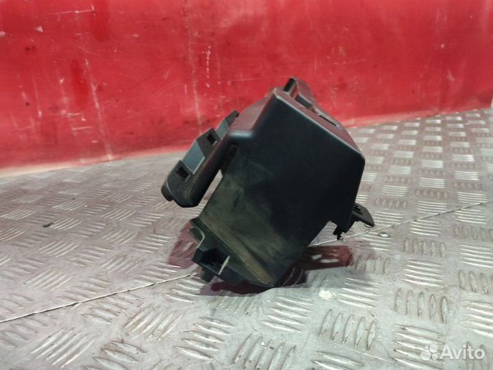 Кронштейн полки багажника правый Peugeot 308 / 4A