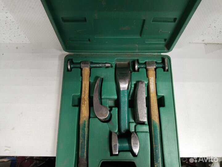 Набор правок и молотков Jonnesway AG010030A / (Б)