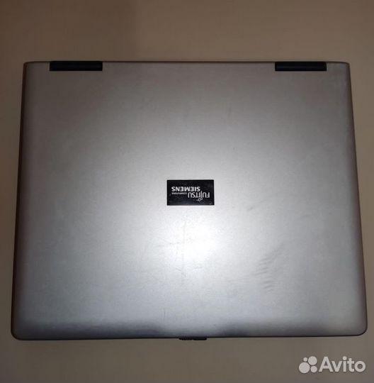 Ноутбук Fujitsu Siemens Amilo Pro V2040