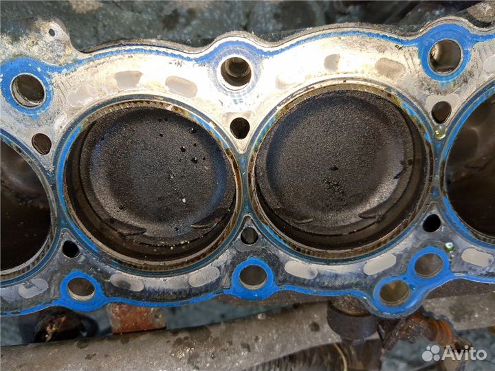 Блок цилиндров Nissan Micra K12E, 2005