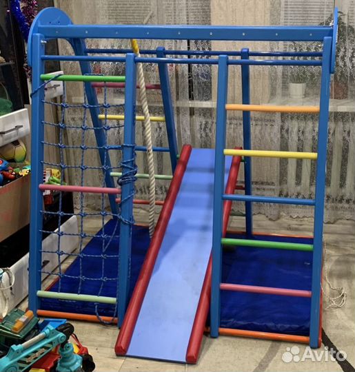 Детский игровой спортивный комплекс с горкой